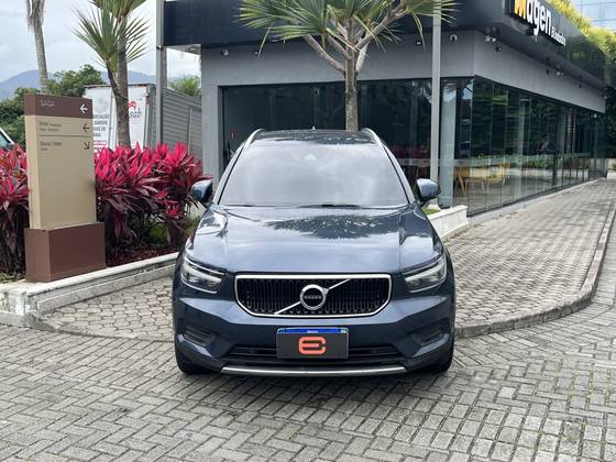 VOLVO XC40 2.0 T4 GASOLINA MOMENTUM GEARTRONIC VOLVO XC40 2.0 T4 GASOLINA MOMENTUM GEARTRONIC